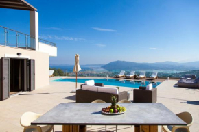 Alivia Lefkas Luxury Villas